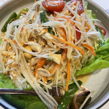 Kalabaw Bar & Thai Kitchen - papaya salad - Thai Near Me - Seattle, Washington Kalabaw Bar & Thai Kitchen - papaya salad - Thai Near Me - Seattle, Washington