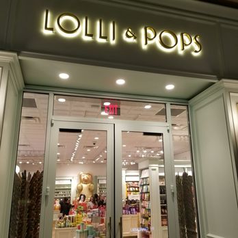 Lolli & Pops - Chocolatiers & Shops Near Me - Oak Brook, Illinois