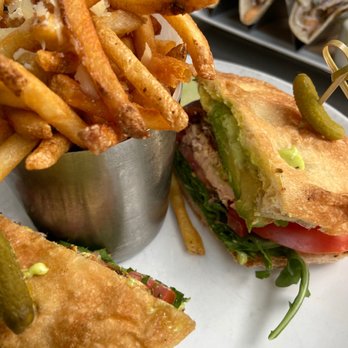 Cafeteria - Grilled Salmon BLT Sandwich w Parmesan truffle fries - New American Near Me - New York, New York Cafeteria - Grilled Salmon BLT Sandwich w Parmesan truffle fries - New American Near Me - New York, New York