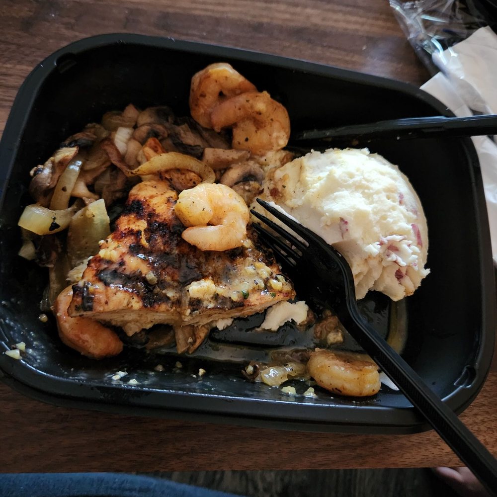 Applebee's Grill + Bar - Dry chicken, and only 5 pieces of shrimp when I ordered extra. - American Near Me - Alamogordo, New Mexico Applebee's Grill + Bar - Dry chicken, and only 5 pieces of shrimp when I ordered extra. - American Near Me - Alamogordo, New Mexico