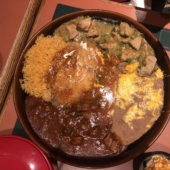 Azteca Mexican Restaurant - Chile Verde, Chile Colorado, Chile Relleno - yummy! - Mexican Near Me - Kent, Washington