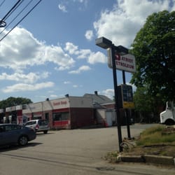 Patriot Petroleum Of Wellesley -- 199 Worcester Street / Route 9, Wellesley        Snack Shop & Sign From Route 9
