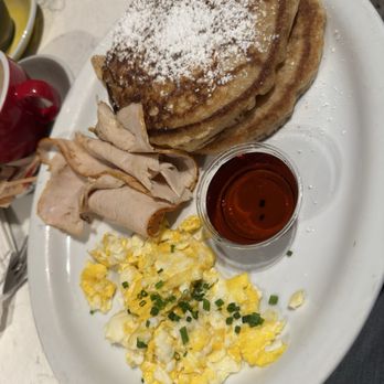 Bistro Cafe - Scrambled eggs turkey meat and pancakes delicious - Puerto Rican Near Me - San Juan, Puerto Rico Bistro Cafe - Scrambled eggs turkey meat and pancakes delicious - Puerto Rican Near Me - San Juan, Puerto Rico