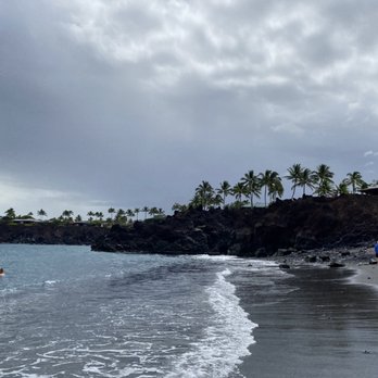 49 Black Sand Beach - Beaches Near Me - Kamuela, Hawaii