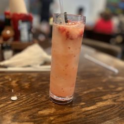 Willie's Restaurant and Bar - Bunny hop drink/cocktail