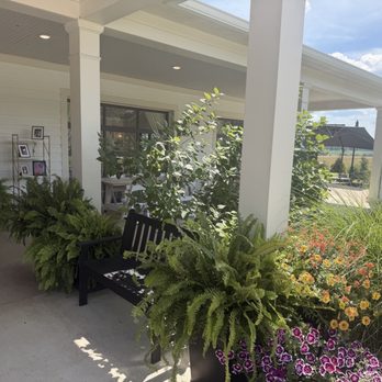 White Chateau - Wedding Chapels Near Me - Owensboro, Kentucky