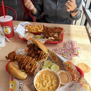 Dave's Hot Chicken - Chicken Shop Near Me - Jacksonville, Florida Dave's Hot Chicken - Chicken Shop Near Me - Jacksonville, Florida