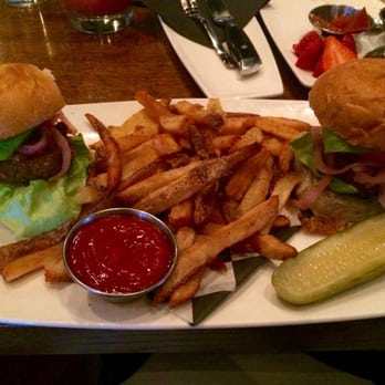 The Oak Barrel - Vegan falafel sliders - Brasseries Near Me - Valley View, Ohio The Oak Barrel - Vegan falafel sliders - Brasseries Near Me - Valley View, Ohio