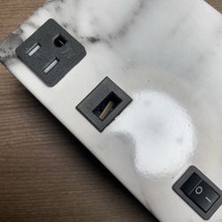 Staybridge Suites Tyler University Area - Broken USB PORTS