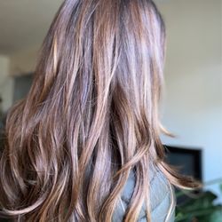 Elle Style Bar West - haircut