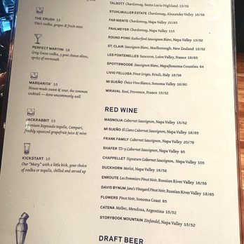Houston's Restaurant - American Near Me - Pompano Beach, Florida