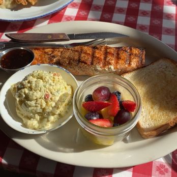 Mia's Table - Salmon, potato salad, fresh fruits, and toast - American Near Me - Webster, Texas Mia's Table - Salmon, potato salad, fresh fruits, and toast - American Near Me - Webster, Texas