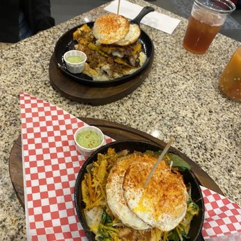 D' Road Cafe - Latin American Near Me - Montgomery, Alabama