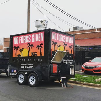 No Forks Given - Second outing for Charlotte's newest food truck at Lucky Dog Bark & Brew! - Food Trucks Near Me