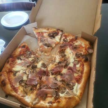 Sky High Pie - Italian Near Me - Joshua Tree, California Sky High Pie - Italian Near Me - Joshua Tree, California