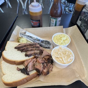 Kue'd Smokehouse - Two meat platter, brisket and burnt ends with a side of Mac and cheese and potato salad - Smokehouse Near Me - Waukee, Iowa