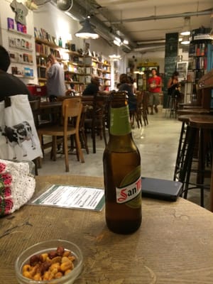 Ubik Café Cafetería Librería by null