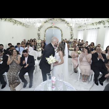 Royal Wedding Chapel - Wedding Chapels Near Me - Las Vegas, Nevada