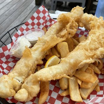 Bull & Crown Publick House - Fish and chips - British Near Me - St Augustine, Florida