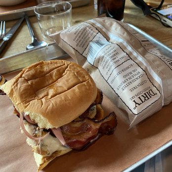 Scribner's Catskill Lodge - Chicken sandwich - Hotels Near Me - Hunter, New York