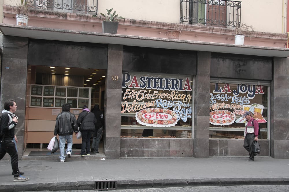 PASTELERÍA LA JOYA Updated October 2024 13 Photos 5 de Febrero 49