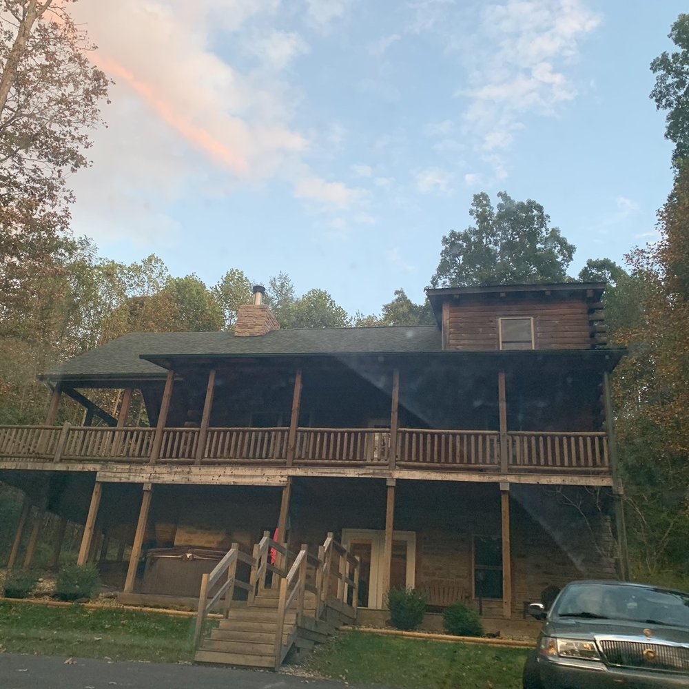 Cypress Hill Lodge - Vacation Rentals Near Me - Logan, Ohio