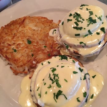 Longfellow Grill - Eggs Benedict - American Near Me - Minneapolis, Minnesota
