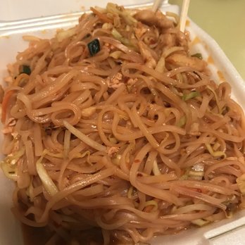 Ruby Thai Kitchen - Chicken Pad Thai - Pan Asian Near Me - Tukwila, Washington