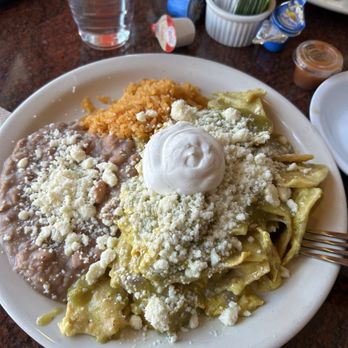Tomas Cafe - Jesus's Chilaquiles - Breakfast & Brunch Near Me - Oxnard, California
