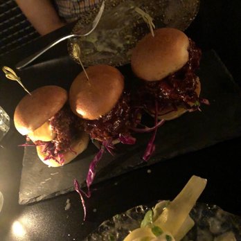 Mauvais Garçons - Chicken sliders drenched in sauce - Tapas/Small Plates Near Me - Montreal, Quebec Mauvais Garçons - Chicken sliders drenched in sauce - Tapas/Small Plates Near Me - Montreal, Quebec