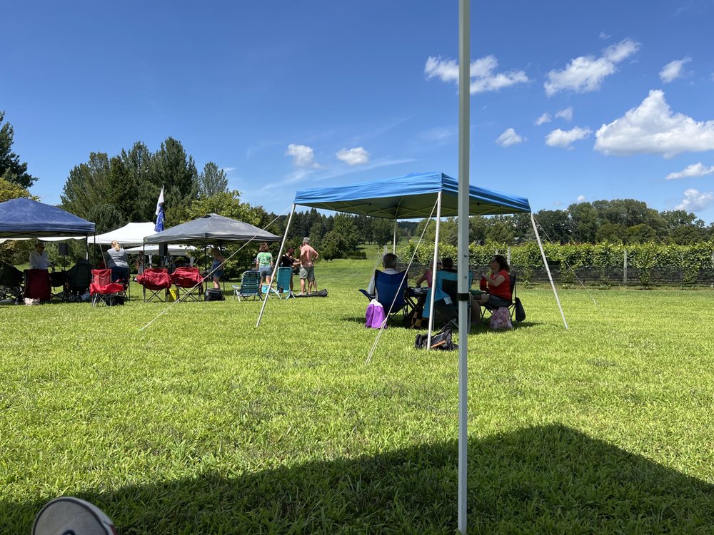 THE FEDERAL TWIST VINEYARD 8 Federal Twist Rd, Stockton, New Jersey