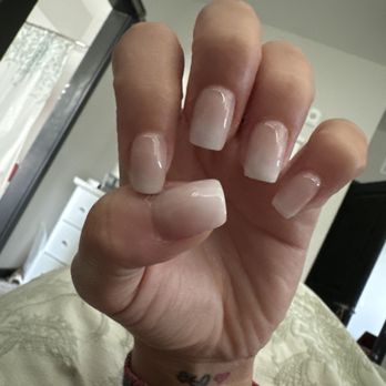 V Nail and Beauty - Nail Salons Near Me - Tampa, Florida