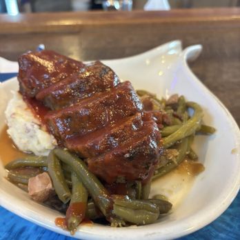 Crewitts Creek Kitchen & Bar - Mom's Meatloaf - Bars Near Me - Independence, Kentucky Crewitts Creek Kitchen & Bar - Mom's Meatloaf - Bars Near Me - Independence, Kentucky