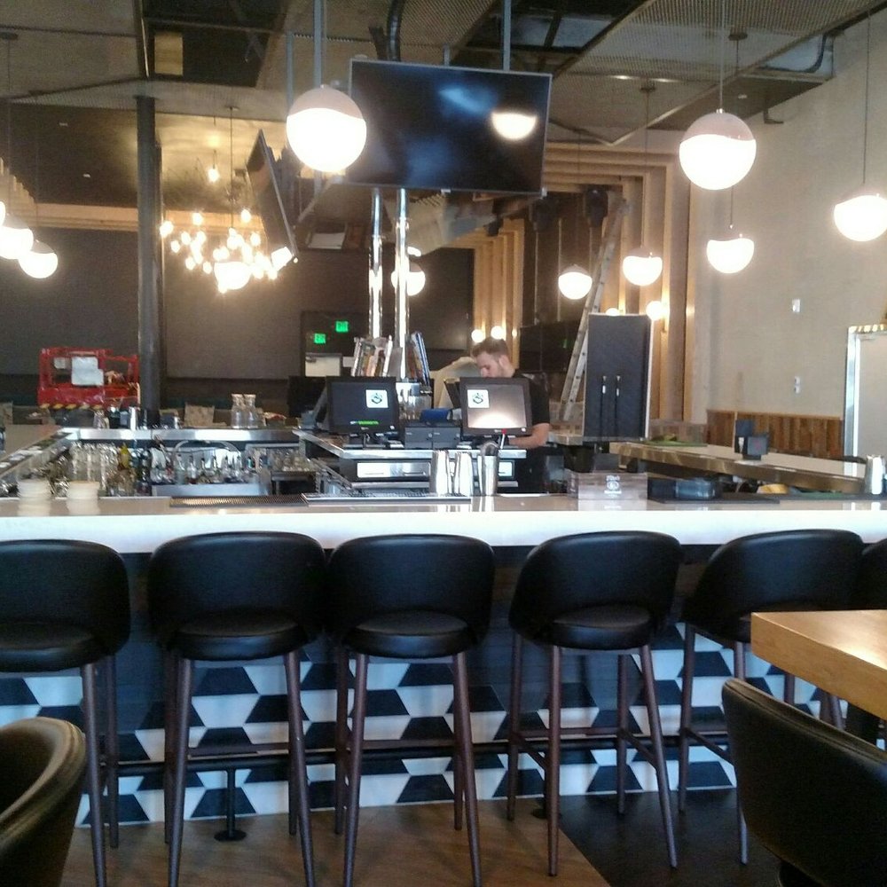 Break Point - View towards the bar - Bars Near Me - San Diego, California