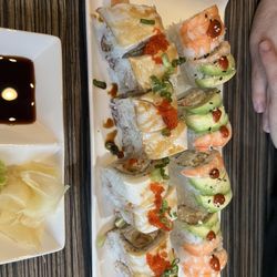 Nikko Sushi - City roll and Delicious roll