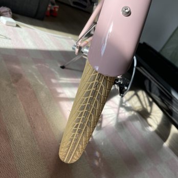 Visalia Cyclery - Cleaned the bottom of the wheel compared to the top, but even cleaning it's so dirty - Bikes Near Me - Visalia, California Visalia Cyclery - Cleaned the bottom of the wheel compared to the top, but even cleaning it's so dirty - Bikes Near Me - Visalia, California
