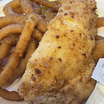 Pier Patio Pub - Fish and onion rings - Bars Near Me - Old Orchard Beach, Maine Pier Patio Pub - Fish and onion rings - Bars Near Me - Old Orchard Beach, Maine