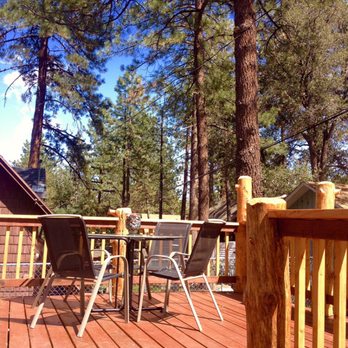 Reindeer Cottage - Back deck with mountain views and BBQ. - Vacation Rentals Near Me - Wrightwood, California Reindeer Cottage - Back deck with mountain views and BBQ. - Vacation Rentals Near Me - Wrightwood, California