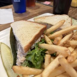 Tuna salad sandwich