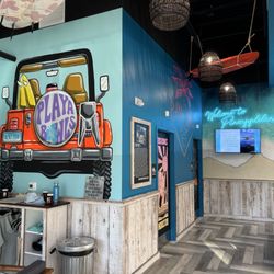 Playa Bowls - Inside