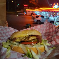 Boomer's Drive In