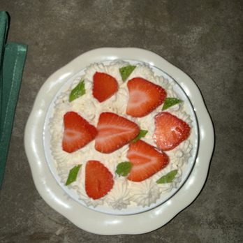 Bar Bravo - Strawberry tiramisu - Wine Bars Near Me - Vancouver, British Columbia Bar Bravo - Strawberry tiramisu - Wine Bars Near Me - Vancouver, British Columbia