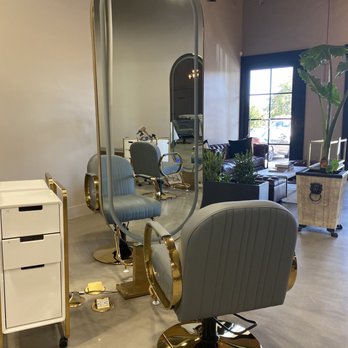 Salon Per Se - Hair Salons Near Me - Houston, Texas
