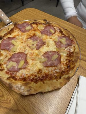 Grillin & Chillin Alehouse by null