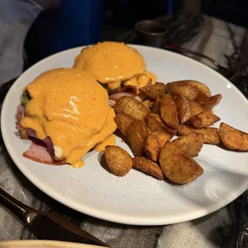 Mijo Modern Mexican Restaurant - Eggs Benedict - Mexican Near Me - Las Vegas, Nevada Mijo Modern Mexican Restaurant - Eggs Benedict - Mexican Near Me - Las Vegas, Nevada