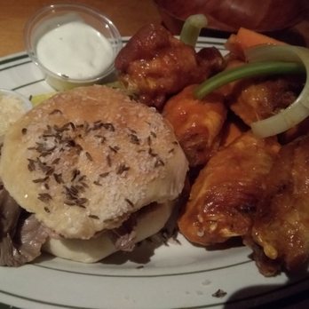 Buffalo Brew Pub - The Sampler - Brewpubs Near Me - Williamsville, New York