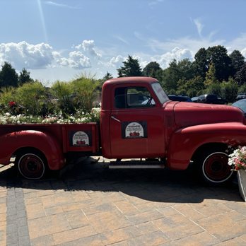 Riverhead Cider House - Old car - Beer, Wine & Spirits Near Me - Calverton, New York Riverhead Cider House - Old car - Beer, Wine & Spirits Near Me - Calverton, New York