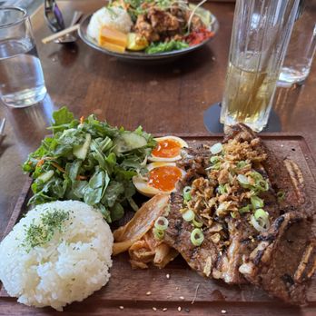 Iyasare - Grilled short ribs and curry fried chicken - Japanese Near Me - Berkeley, California