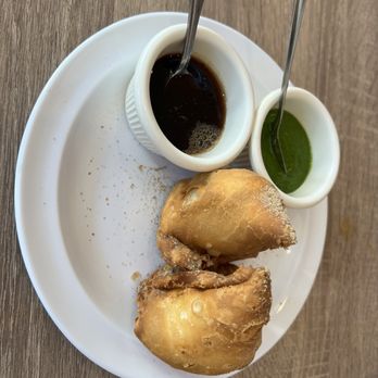 Samikcha MoMo - Veggie samosa - Himalayan/Nepalese Near Me - San Mateo, California Samikcha MoMo - Veggie samosa - Himalayan/Nepalese Near Me - San Mateo, California