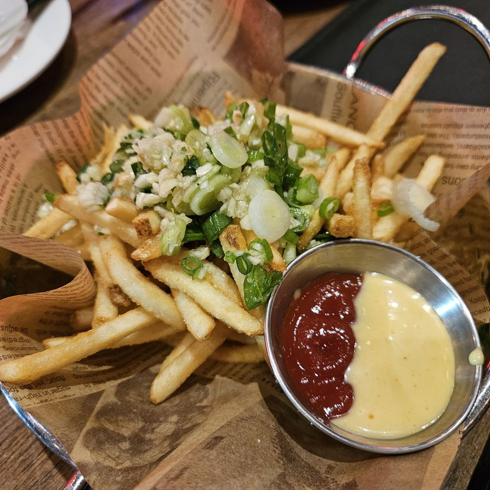 Electric Piggy BBQ - French Fries Top With Onions & Garlic/Garlic aioli - Barbeque Near Me - Markham, Ontario